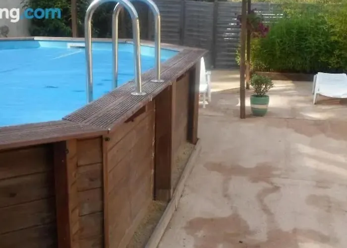 Les Cerisiers Gites بيت للعطل Lezay